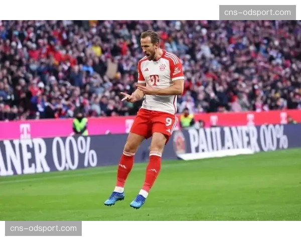 消息：拜仁前锋凯恩恢复合练，四强战前强调把握机会重要性