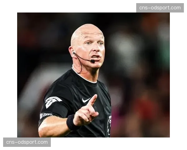 英超股东大会通过新规，下赛季起将引入“裁判麦克风”现场解释VAR决定